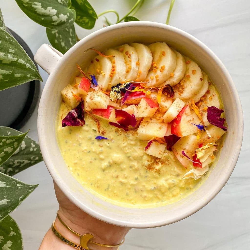 Golden Turmeric Oats Bowl